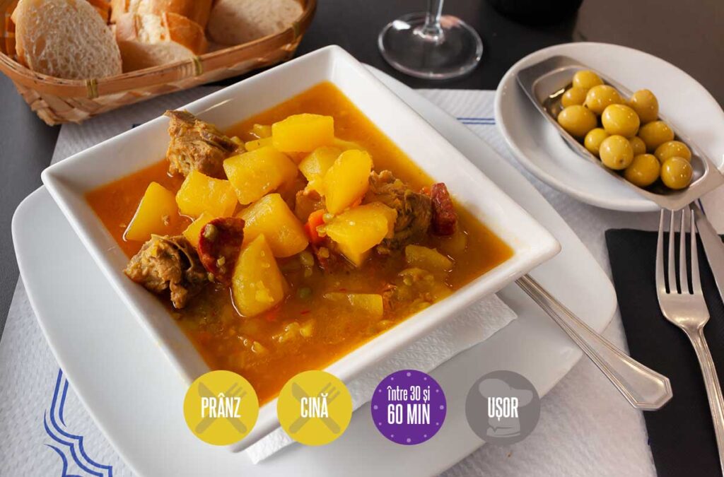 tocana de cartofi cu costițe de porc